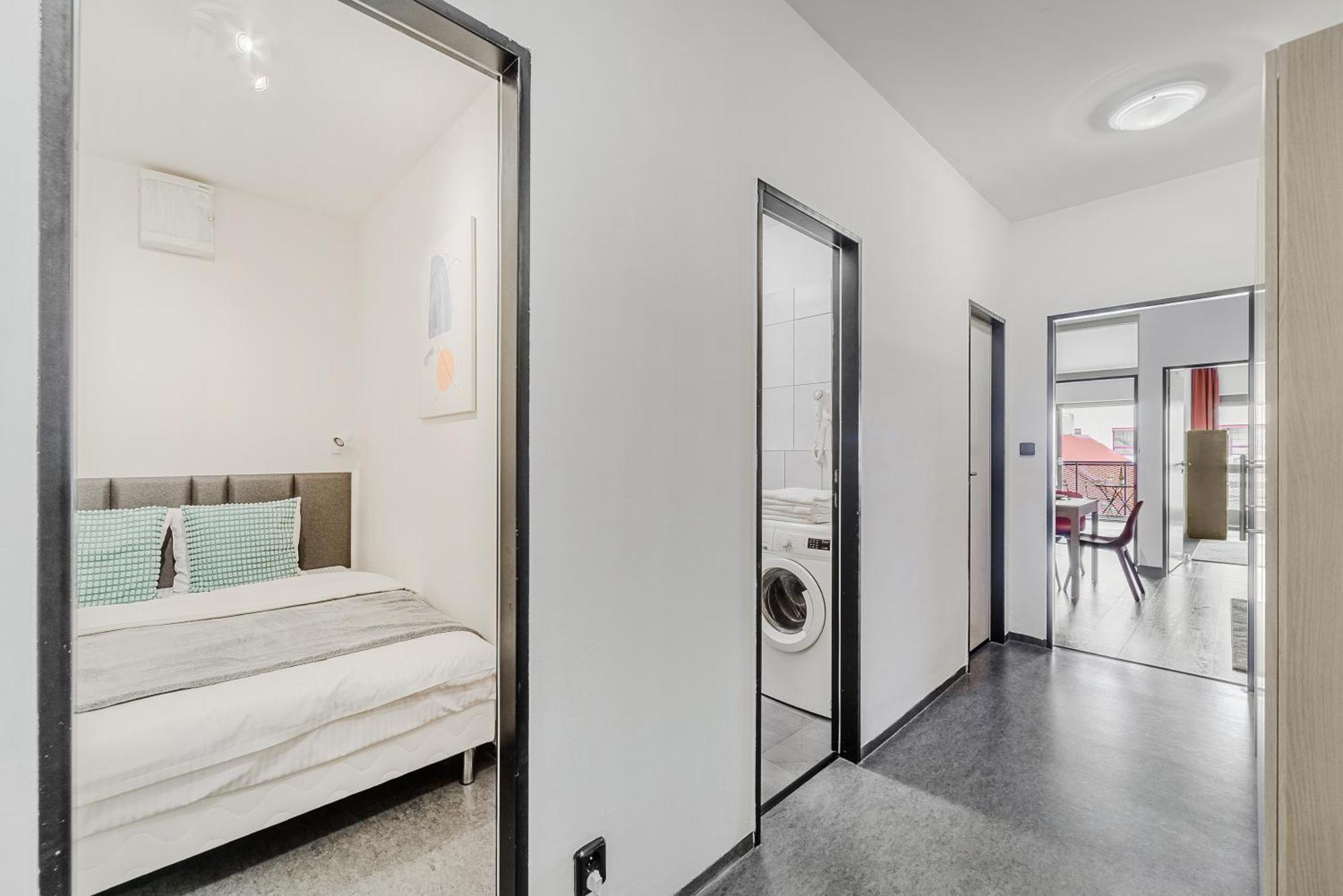 Spacious Near Karlin Square Apartmán *