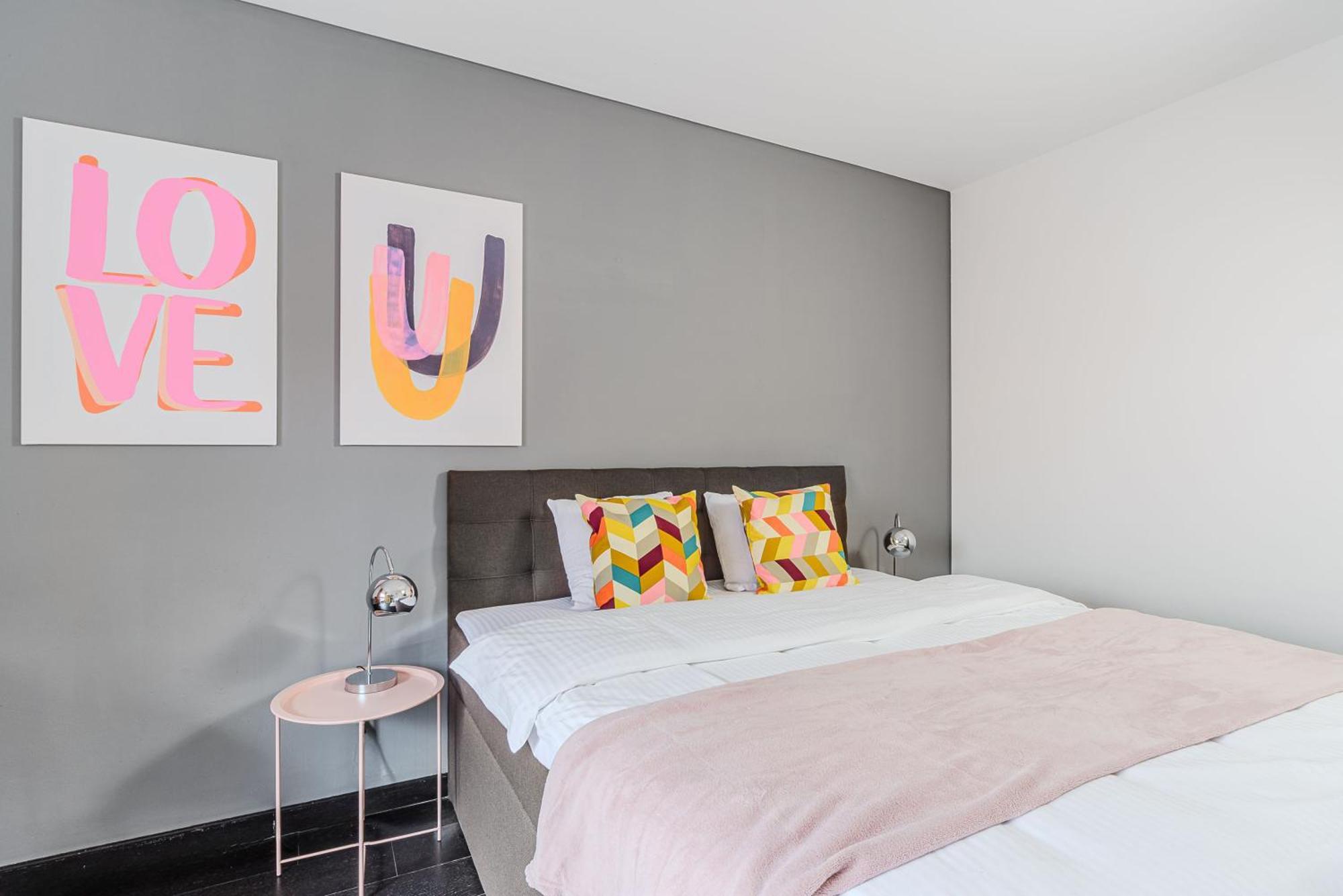 Spacious Near Karlin Square Apartmán
