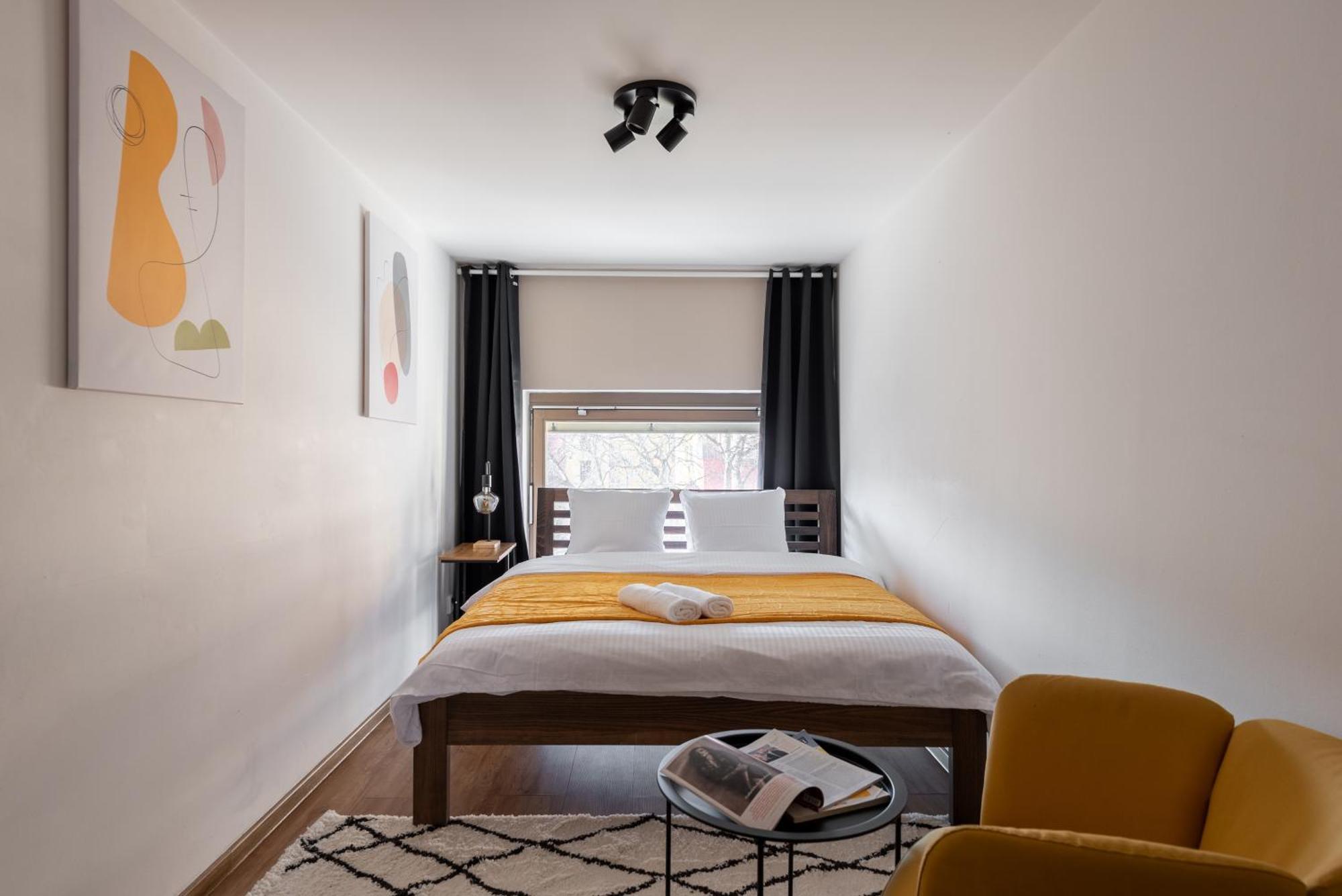 Spacious Near Karlin Square Apartmán Prague
