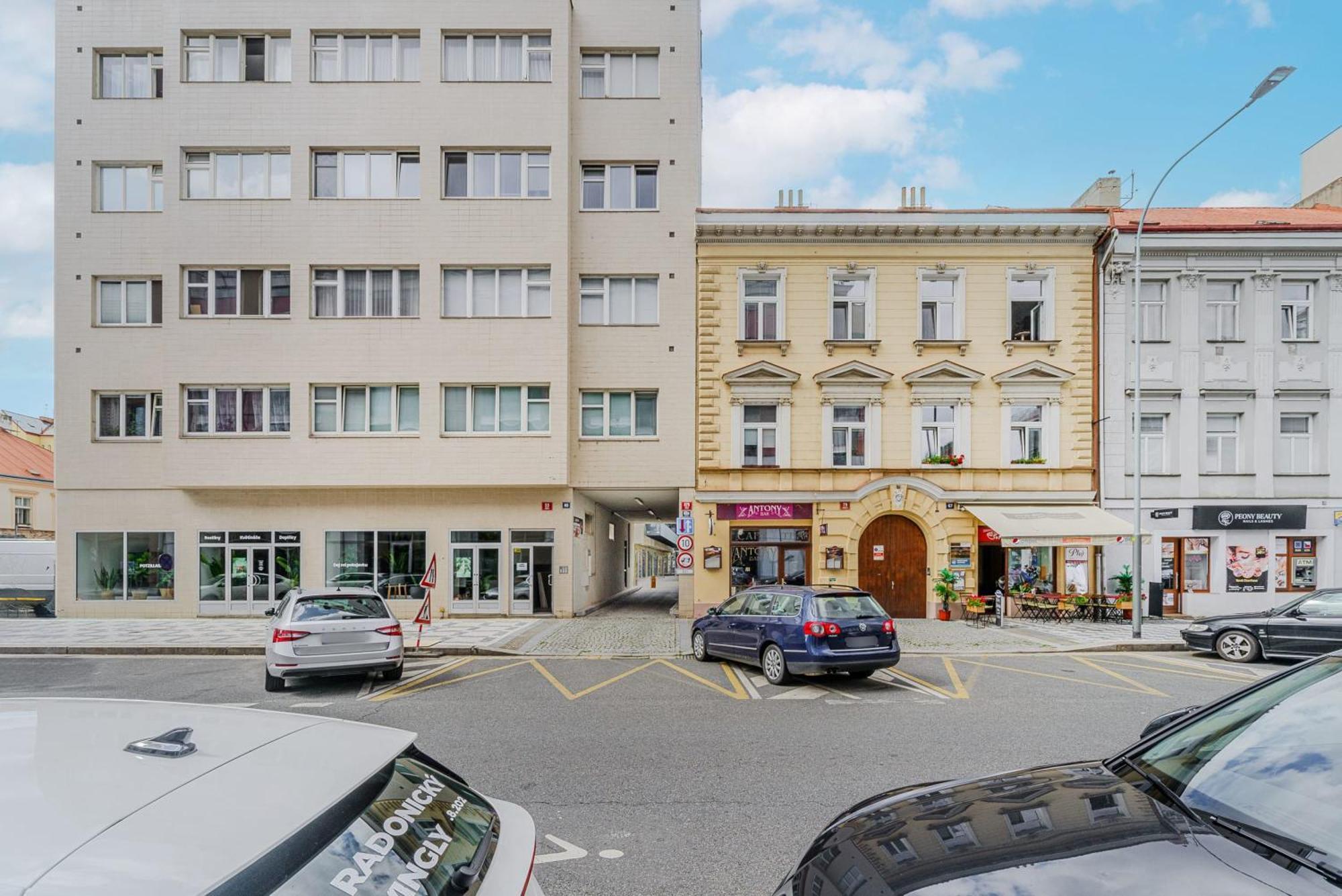 Apartmán Spacious Near Karlin Square *