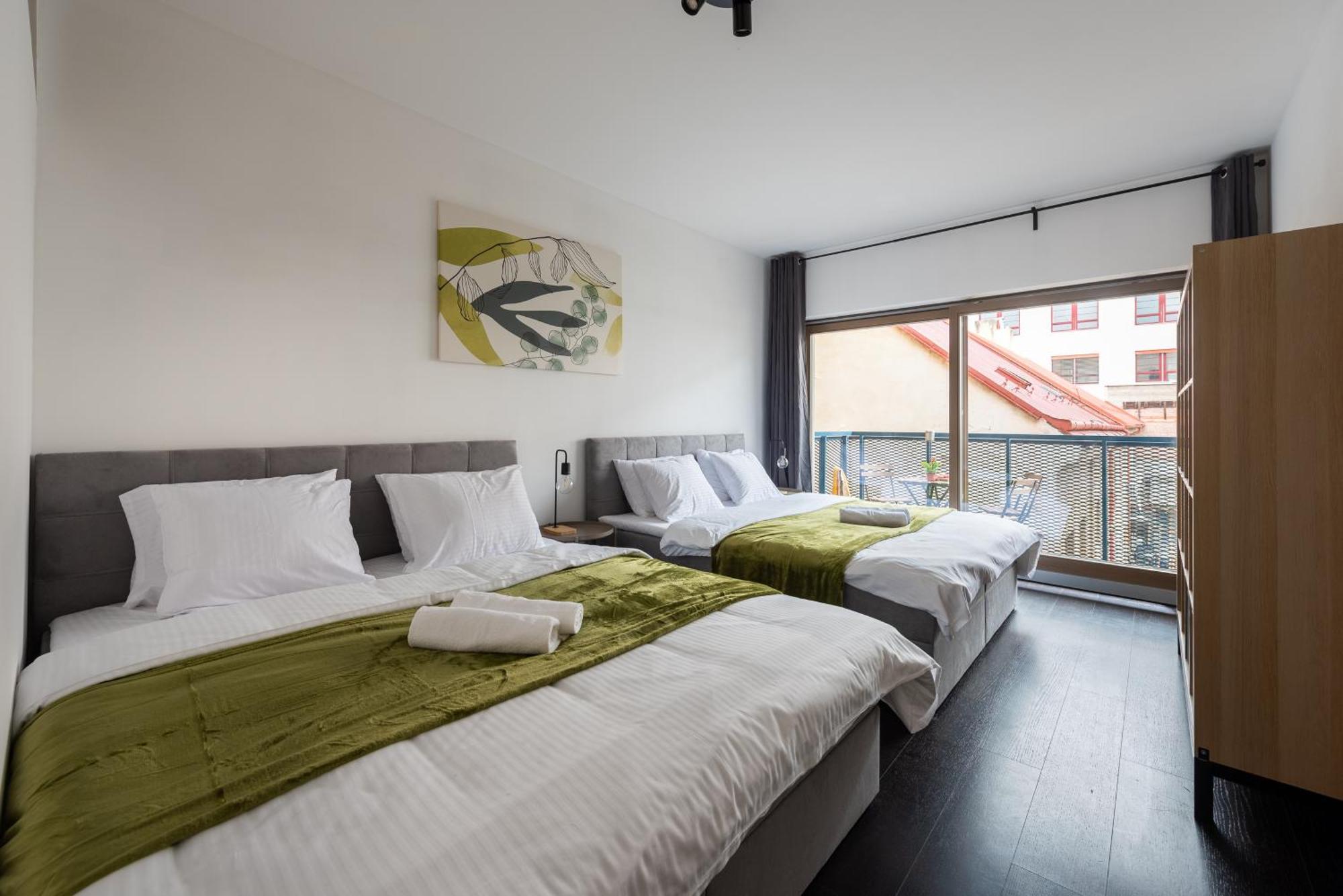 Spacious Near Karlin Square Apartmán *