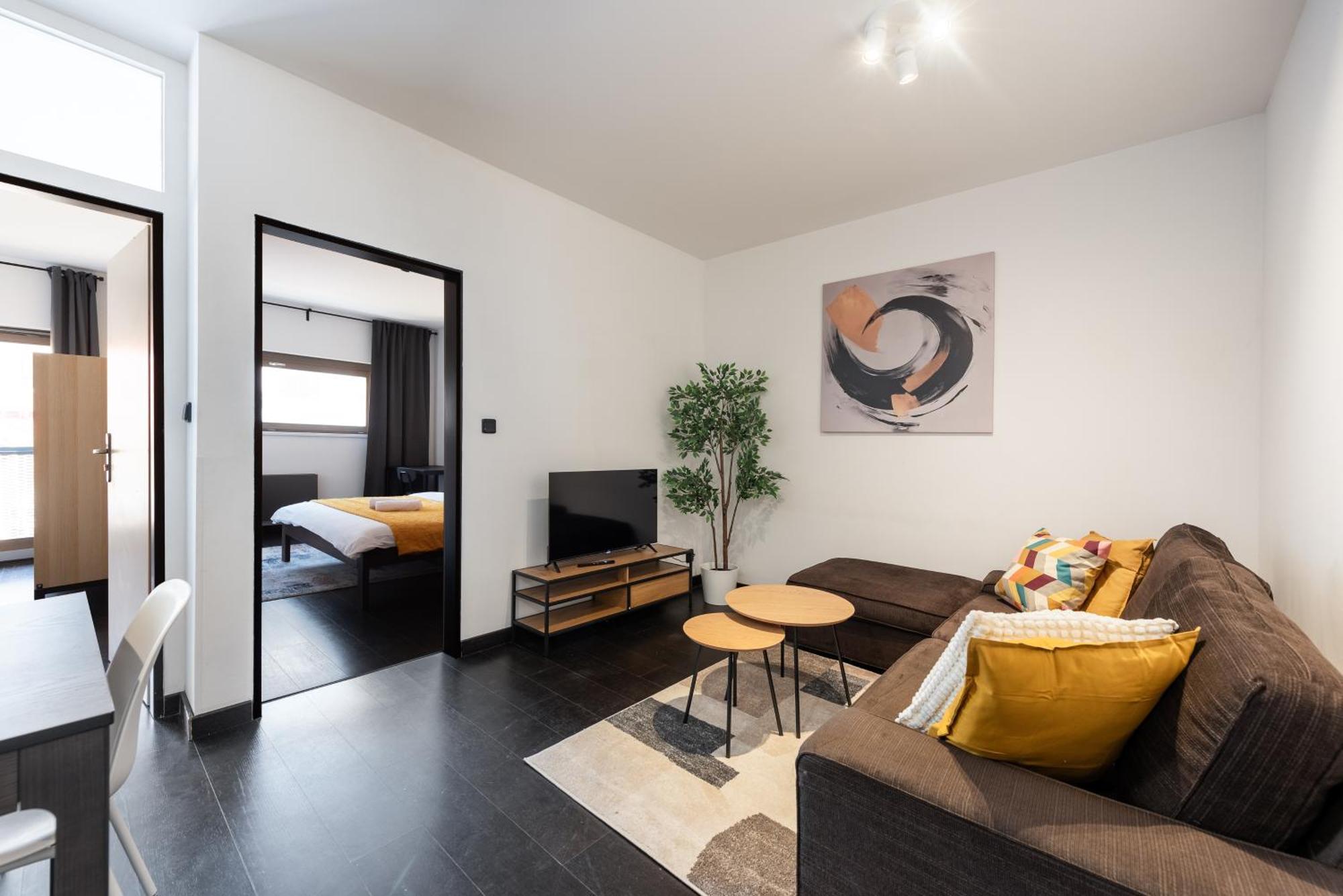 Spacious Near Karlin Square Apartmán *